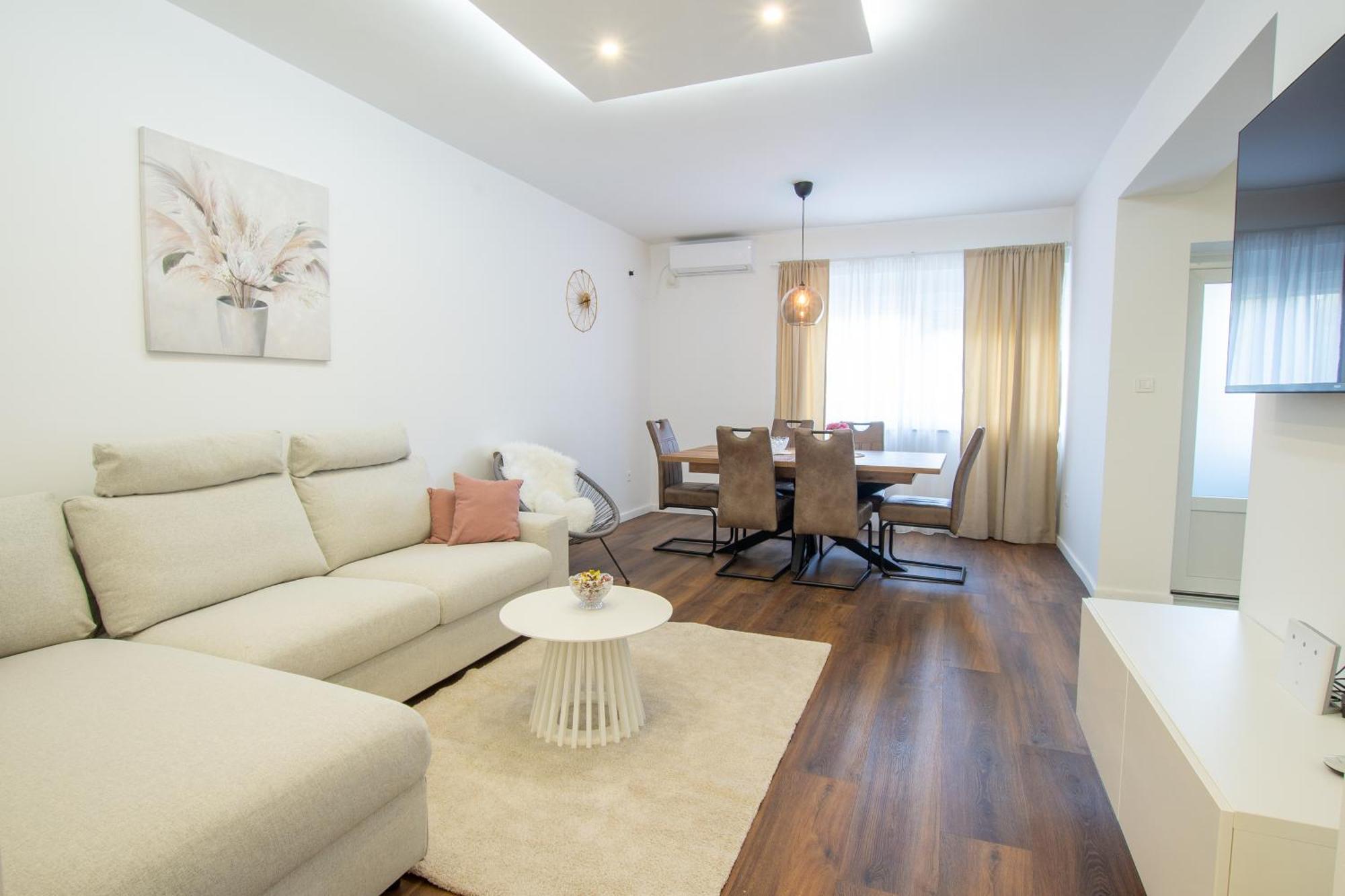 Apartman Valentina - Self Check In And Check Out Otočac Εξωτερικό φωτογραφία