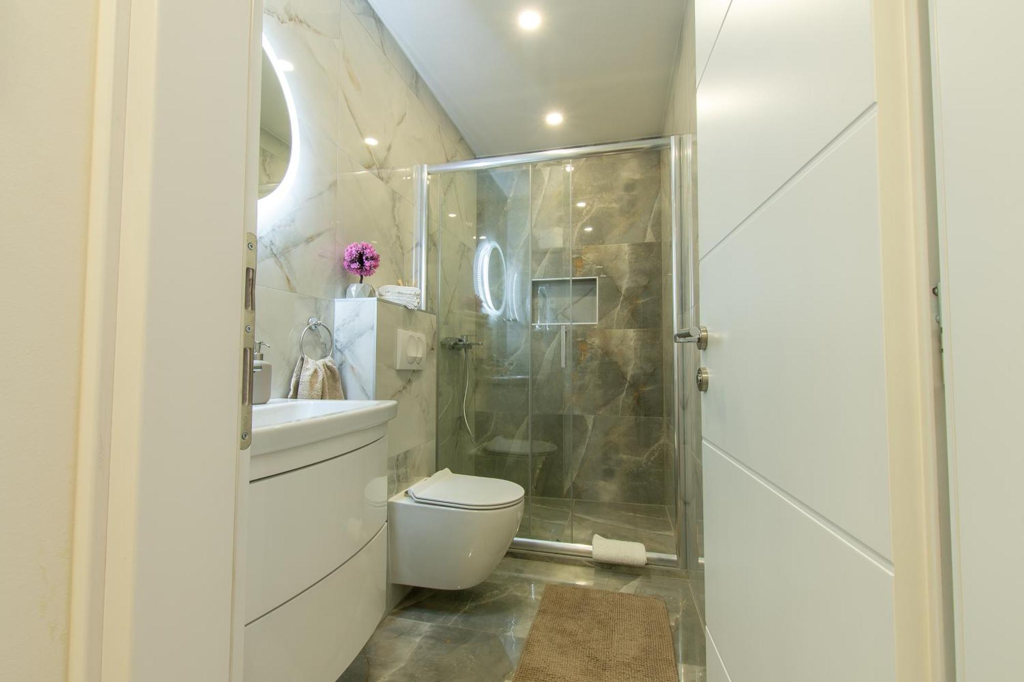 Apartman Valentina - Self Check In And Check Out Otočac Εξωτερικό φωτογραφία